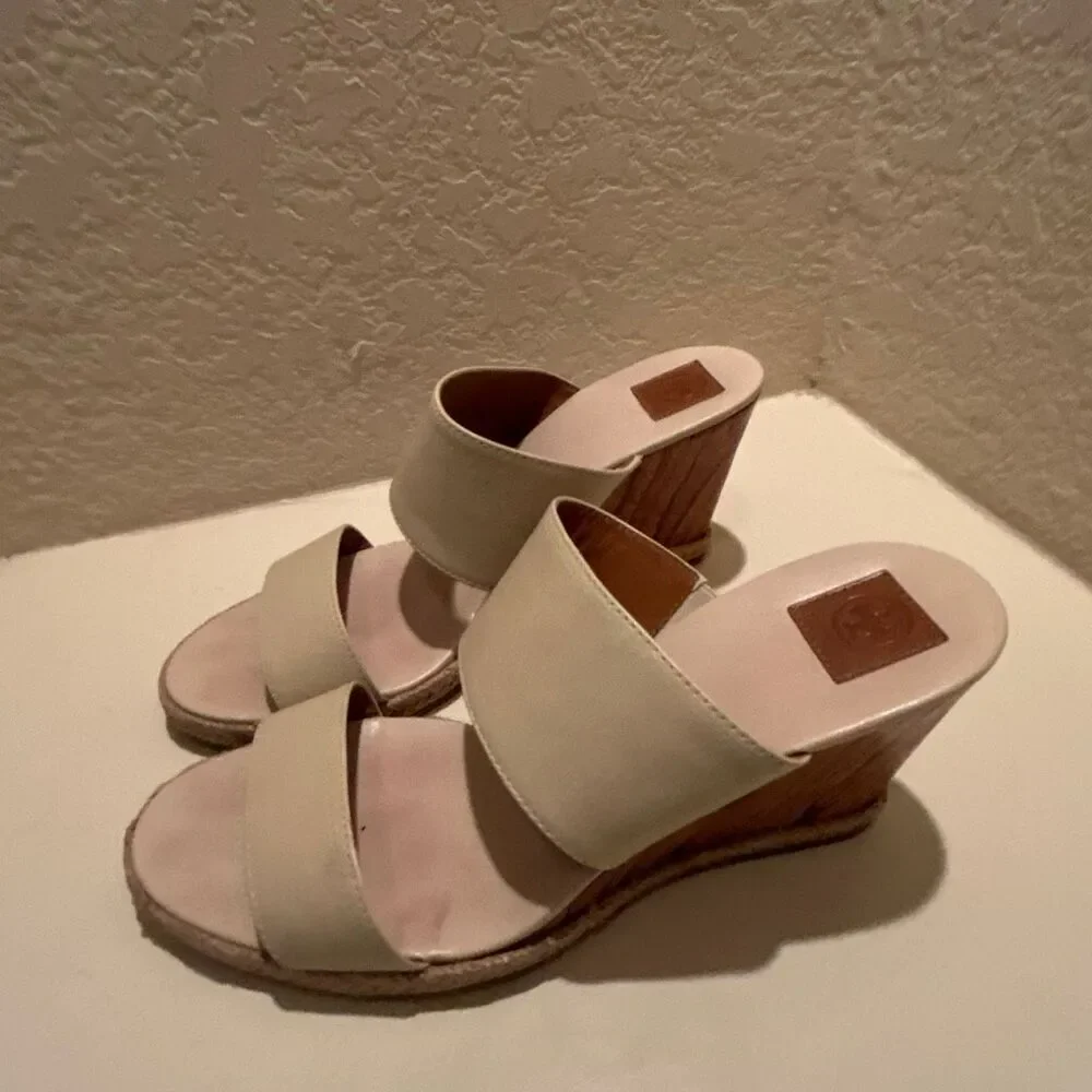 Tory Burch Women's Size 10 Double Strap Wedge Sandals Beige Coastal Old Money